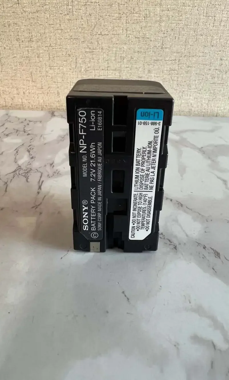 Sony NP-F750 InfoLithium Rechargeable Battery Pack 7.2V 21.6Wh